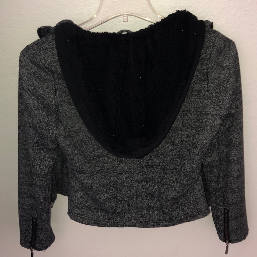 Jacket - Picture 2 of 4